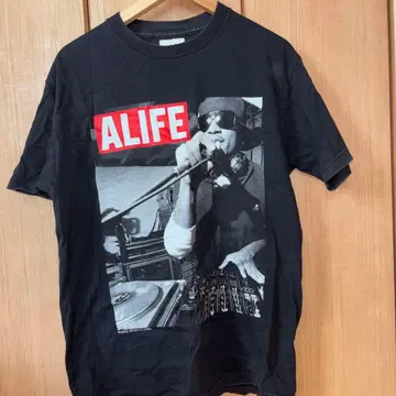 ALIFE Q-tip 티셔츠 블랙