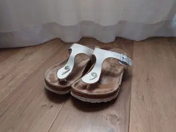 버켄스탁 기제 화이트 35