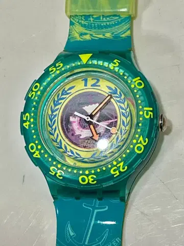 (Swatch) 다이버 워치 Scuba 200 새상품 배터리 컨디션 최상