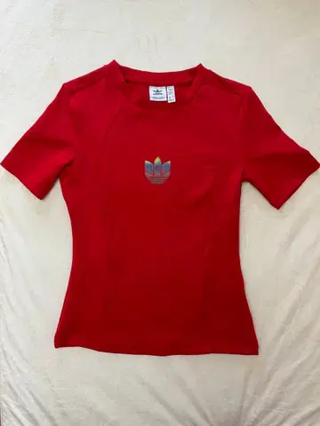adidas 반팔 T셔츠 M 레드