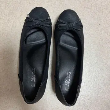 후리오 발렌티노 리본 펌프스
