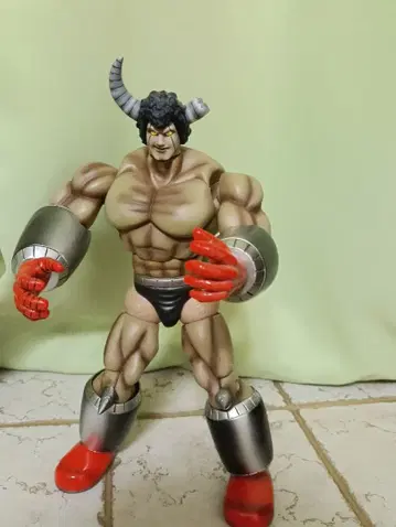 버팔로맨 가동식 피규어 약 25cm