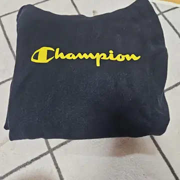 Champion 블랙 후드티 X-LARGE