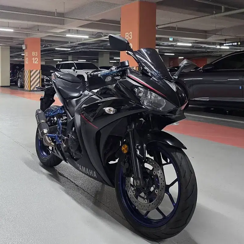 yzf r3 16년 튜닝 깔끔한 차량 팝니다