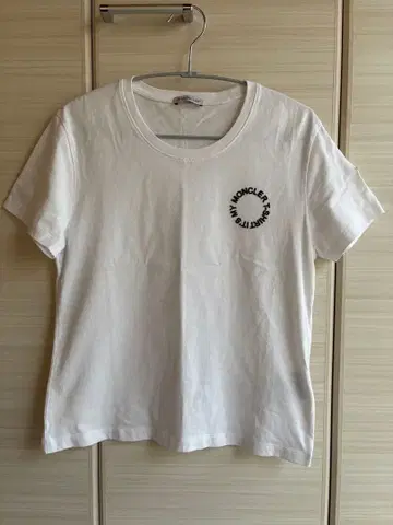 MONCLER 로고 T셔츠 M 사이즈 화이트