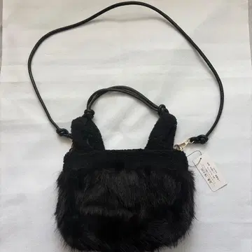 Vesgioia 블랙 인조 모피 백