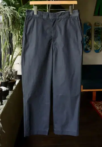 a.presse work chino trousers 사이즈 2
