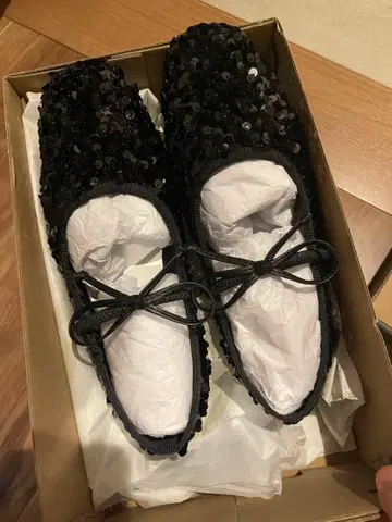 SY 블랙 스팽글 플랫슈즈 22.5cm