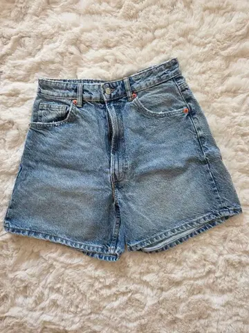 ZARA 라이트 블루 데님 숏팬츠 EU 38