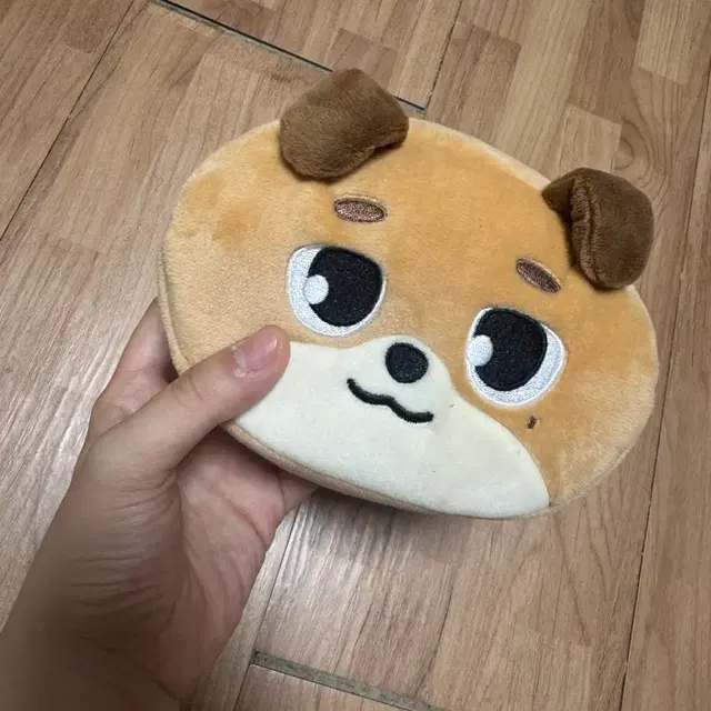데니멀즈 돈 리버시블 파우치 원가 이하 양도합니다