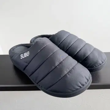 SUBU 샌들 블랙