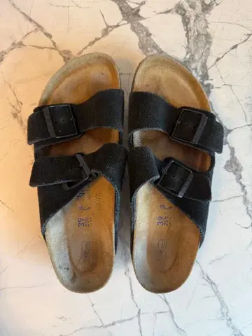 버켄스탁 BIRKENSTOCK 애리조나 샌들 슬림핏