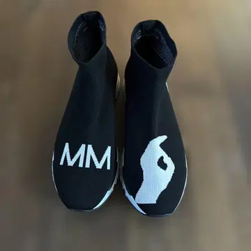 MM 로고 하이컷 스니커즈 블랙