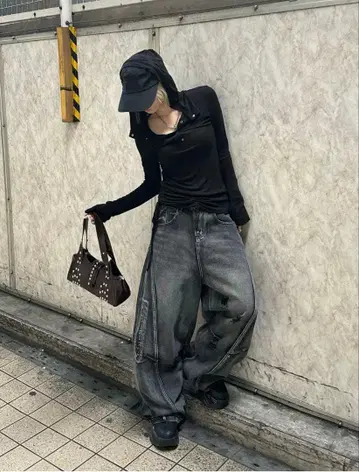 TRIFLE 데미지 레그 데님 팬츠 K-스타일