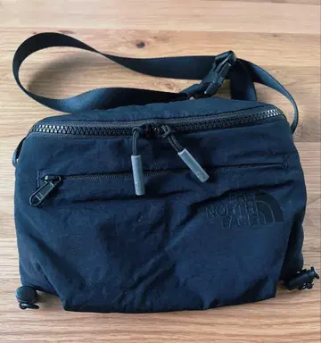 THE NORTH FACE 블랙 숄더백