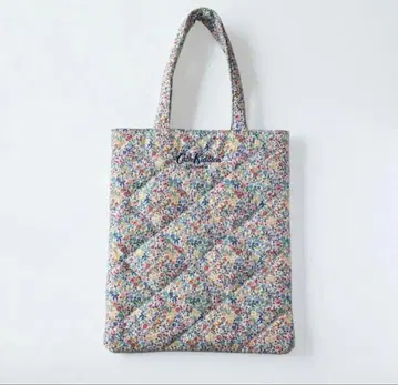 미사용 새상품 Cath Kidston 퀼팅 토트백