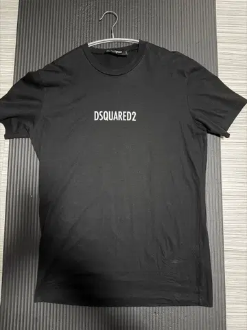 DSQUARED2 백 프린트 T셔츠 M 새상품급 디스퀘어드