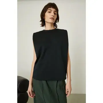 초특가! 택 포함 미사용 새상품 림아크 박스 슬리브리스 상의 블랙