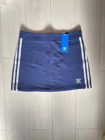 adidas 네이비 미니 스커트 L