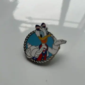 디즈니 어드벤처 크루즈 핀 배지 데이지
