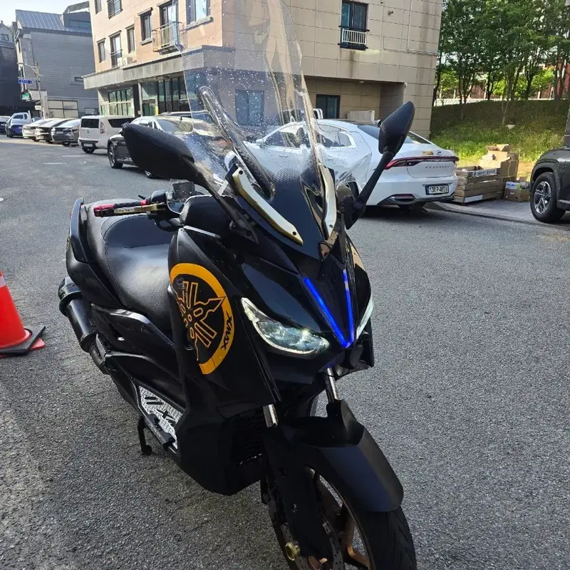 21년 xmax 300 ABS 중고오토바이스쿠터포르자크루심알파보이저VS