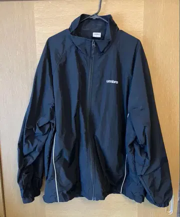 umbro 엄브로 블랙 나일론 자켓 F