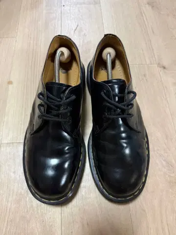 닥터마틴 1461 3홀 광택 27cm 상당