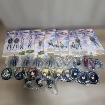 진격의 거인 제일복권 하위상 세트 약 30점