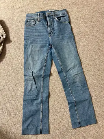 ZARA 라이트 블루 스트레이트 레그 데님 34