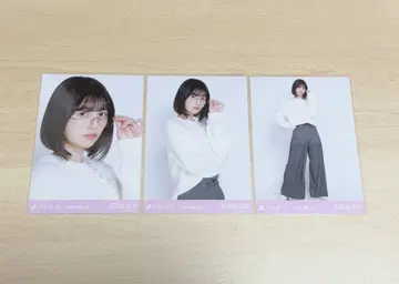 노기자카46 브로마이드 이오키 마오 릴랙스 코디 컴프