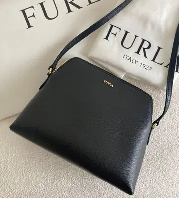 컨디션 최상 FURLA BOHEME 가죽 숄더백 거의 미사용