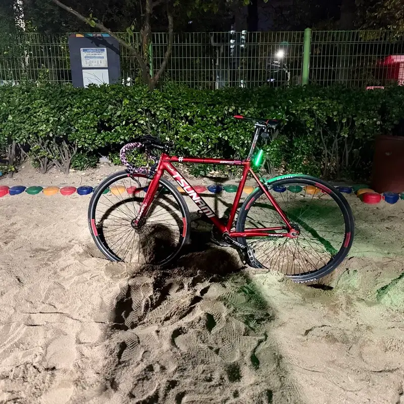 쓰나미레드와인 엔진이랑 대차 원해요