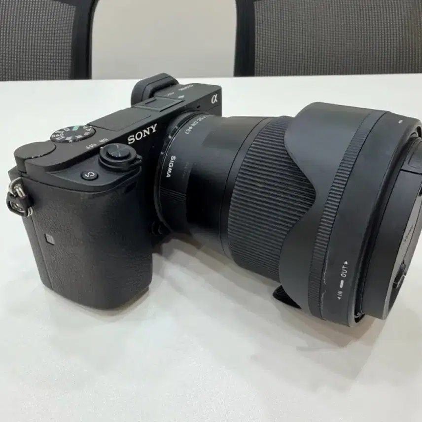 소니 a6400 + 시그마 16mm F1.4 DC DN 팝니다