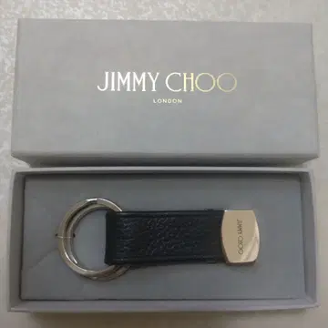 새상품 JIMMY CHOO 블랙 가죽 키링 박스 포함