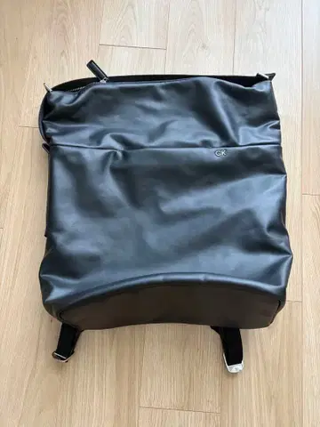 새상품급 거의 새상품 Calvin Klein 백팩 가죽 백팩 대용량