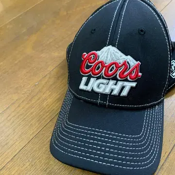 Coors Light 자수 로고 캡 블랙