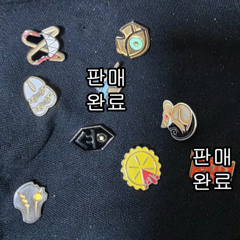 라오루 라이브러리 오브 루이나 뱃지 팝니다