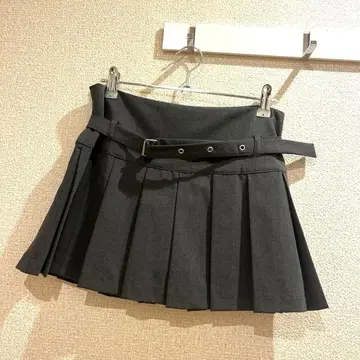 ZARA 그레이 미니 스커트