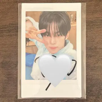TWS 도훈 친필 사인 폴라로이드 사진