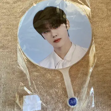 김규빈 팬콘 부채