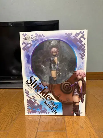 Fate/Grand Order 마슈 키리에라이트 1/7 스케일 피규어