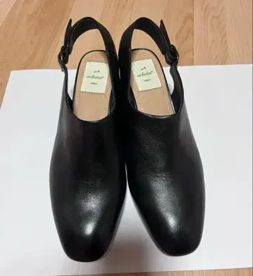[ enchanted ] 천연 가죽 백 벨트 뮬 블랙