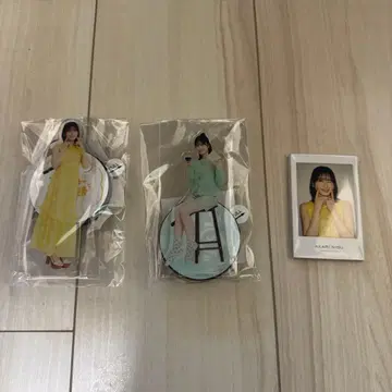 니부 아카리 보이스 아크릴 스탠드 2종 + 폴라로이드풍 카드 컴프 세트