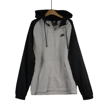 나이키 NIKE 정품 후드 바람막이 점퍼 블랙 화이트 S 윈드브레이커