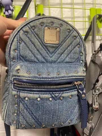 MCM 데님 스터드 백팩 한정판