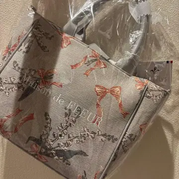 메종 드 플뢰르 백 리본 스즈란