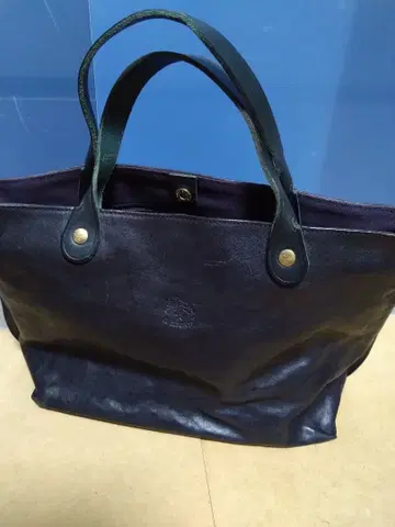 IL BISONTE 빈티지 네이비 가죽 토트백