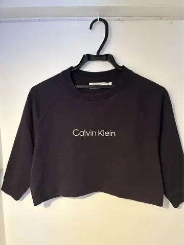 Calvin Klein 크롭 T셔츠 M