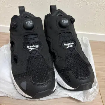 Reebok 인스타펌프 블랙
