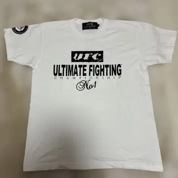 고품질 UFC 로고 T셔츠 L사이즈 백 프린트 실측치수 확인